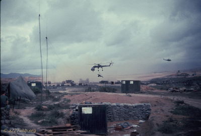 Crane sling loading an artillery piece.
Bob Kelly Photo
