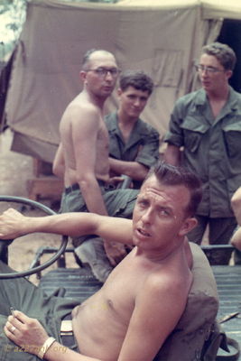 Eversol
Mike Scovel Photo

Lai Khe 1969
