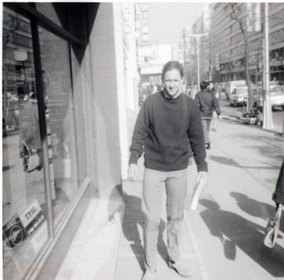 R&R, Tokyo, Japan
Gordon Lewis Photo

January 1967
