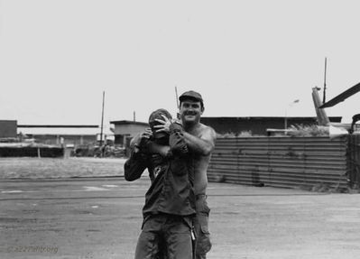 Mondie - Sugar Bear
Mickey Barry Photo
Lai Khe
