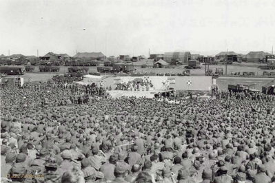 Bob Hope Christmas Show
John Keller Photo

U.S. Military Troops at the 4th Infantry Division "Ivy Bowl" at/near Pleiku, December 1966. All of us A/227 personnel flew in from LZ Oasis to view the USA Sponsored, Bob Hope Christmas Show.
