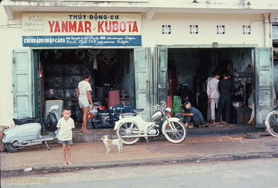 Yanmar - Kubota repair shop
Bob Kelly Photo
